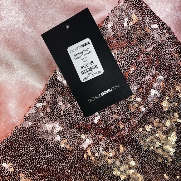 Fashion Nova Sequin Romper XS NEW - Picture 3 of 8
